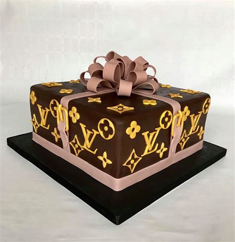 images of louis vuitton birthday cakes